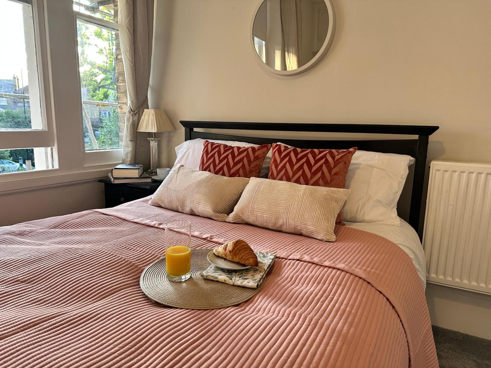 Apartment Charming & Cozy Richmond Retreat Twickenham